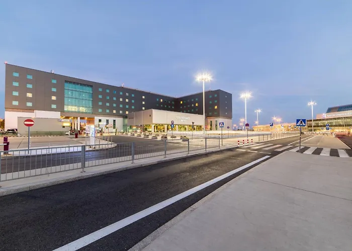Hotel Courtyard By Marriott Warsaw Airport